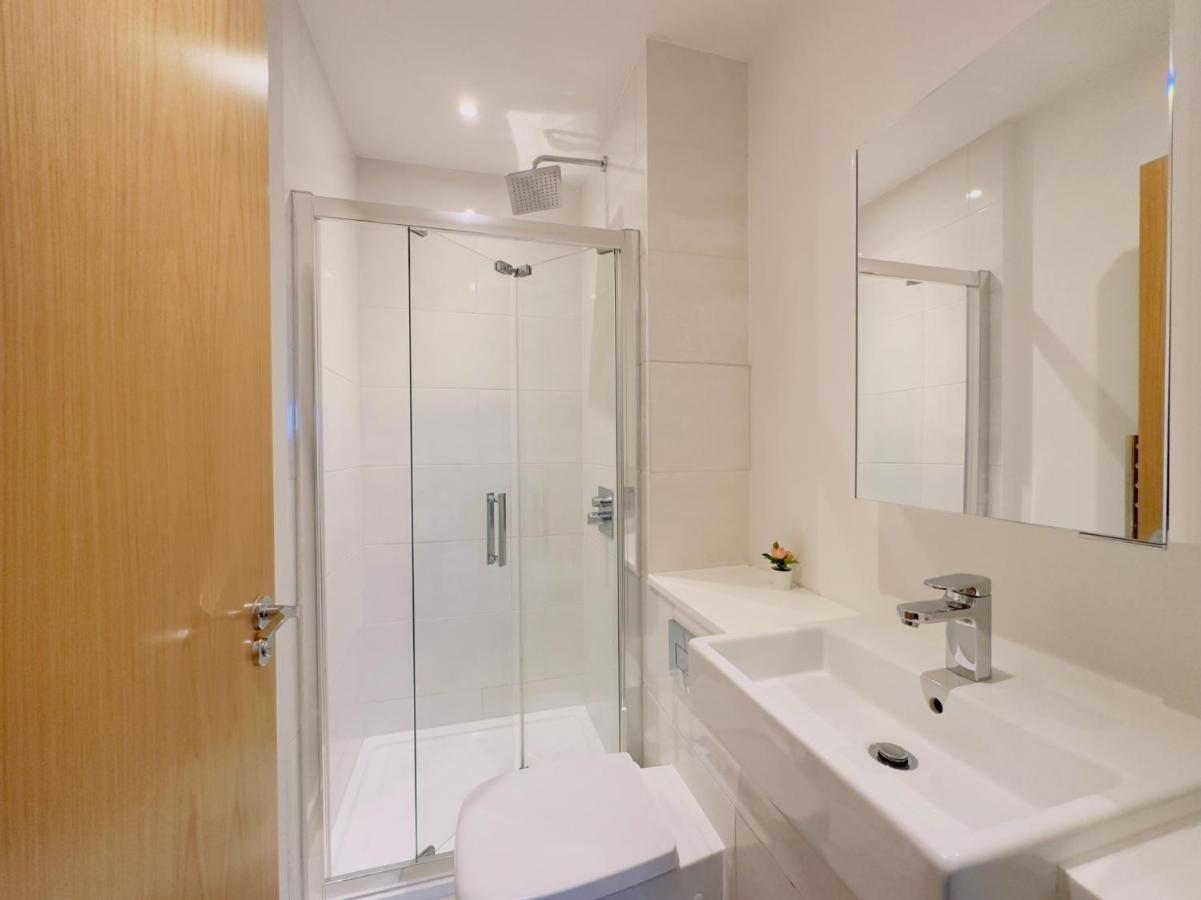 Апартаменты Luxurious Comfy Penthouse - Steps To East Croydon Train Station - Views Экстерьер фото